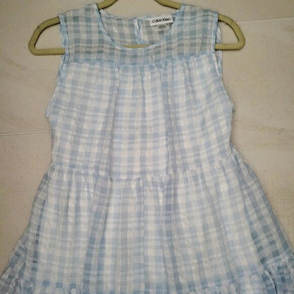 Calvin Klein New Dress. Size 8 - Picture 2 of 7